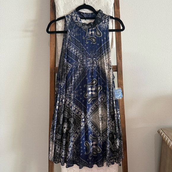 Free People Dresses & Skirts - NWT Free People Intimately Navy, Black & Cream Boho Print Sleeveless Dress